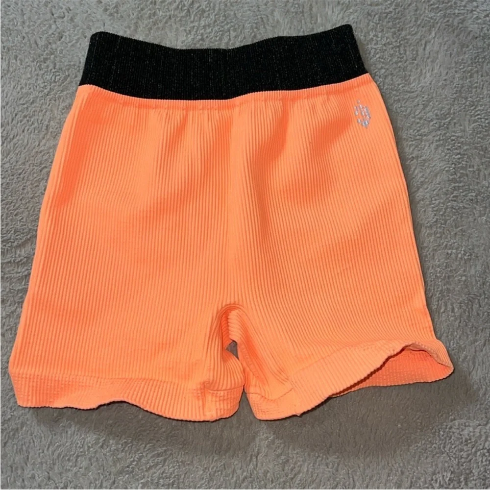 Free People Movement Prajna ribbed biker shorts Orange Size M/L